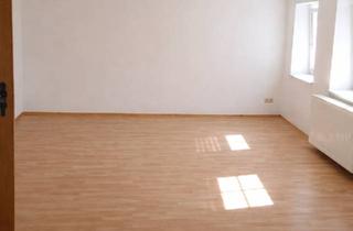 Wohnung kaufen in 72149 Neustetten, Vermietete 2,5-Zimmer-Erdgeschosswohnung in ruhiger und idyllischer Lage von Nellingsheim