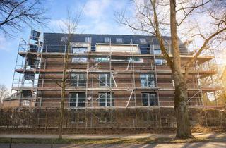 Wohnung kaufen in Schloßgarten 71, 22043 Marienthal, Stilvolle Eigentumswohnung im 1. Obergeschoss mit Balkon