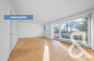 Wohnung kaufen in 22085 Uhlenhorst, 1-Zimmer-Appartment mit Balkon an der Alster