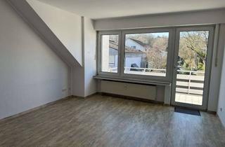 Wohnung kaufen in Hilbornstr., 58636 Iserlohn, Helle und Top gepflegte 2-Zimmer-Wohnung EBK, Balkon und Stellplatz in einem 6 Familienhaus