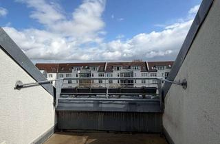 Sozialwohnungen mieten in Hofzeichendamm 39, 13125 Karow, NUR MIT WBS 100/140 mit besonderem Wohnbedarf - Dachgeschosswohnung!