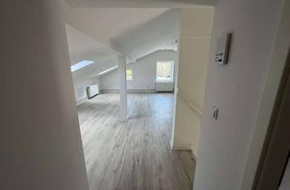 Wohnung mieten in Unter Den Linden, 16798 Fürstenberg/Havel, Top Dachgeschoss, Zweitezug n. Sanierung,moderne und schöne Ausstattung,Laminat,Isolierglasfenster