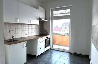 Wohnung mieten in 16816 Neuruppin, 3 Zimmer- Altbauwohnung im 2.Obergeschoss mit kleinem Balkon