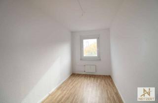 Wohnung mieten in Zingster Straße, 04207 Lausen-Grünau, Helle 3-Zimmer-Wohnung in Leipzig / Lausen-Grünau, zentrale Lage, Hausmeisterservice u.v.m.