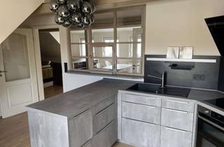 Wohnung mieten in 36037 Fulda, Helle 2-Zimmer Dachgeschosswohnung möbliert mit Balkon in Fulda Zentrum