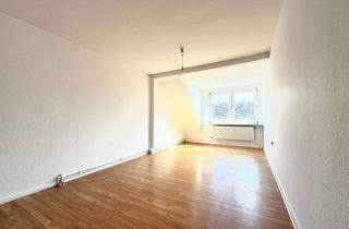 Wohnung mieten in Elisabethstraße 32, 24143 Gaarden-Ost, Dachgeschosswohnung mit Balkon!