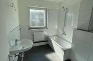 Wohnung mieten in Reuterstraße 107, 25436 Uetersen, Sanierte 3 Zimmer Erdgeschosswohnung in Uetersen | 72 m² | Balkon