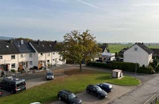 Wohnung mieten in Birkenweg, 31848 Bad Münder, Bad Münder, Birkenweg: renovierte 1-Zi. Whng; Küche/Duschbad/Flur, Keller, zuoberst im 3. OG