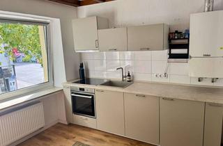 Wohnung mieten in Burger Str. 22, 42859 Remscheid, 4-Zimmer Wohnung mit Balkon in Remscheid-Zentralpunkt