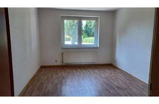 Wohnung mieten in Straße Des Aufbaus, 04808 Falkenhain, // RUHIGES WOHNUMFELD // 3 ZIMMER IM EG //
