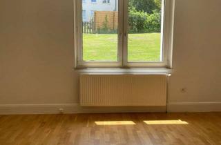 Wohnung mieten in Pöppinghauser Straße, 32756 Detmold, frisch renovierte 3-Zimmerwohnung im Erdgeschoss ab sofort frei