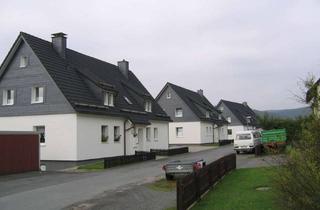 Wohnung mieten in Am Kapplerstein 73, 57319 Bad Berleburg, Komplett sanierte Dachgeschosswohnung in Bad Berleburg-Aue