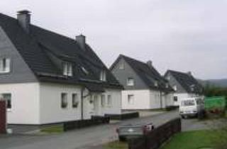 Wohnung mieten in Am Kapplerstein 73, 57319 Bad Berleburg, Komplett sanierte Dachgeschosswohnung in Bad Berleburg-Aue