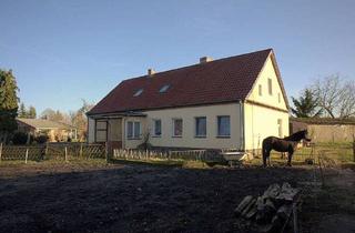 Haus kaufen in Gischower Hauptstraße 23, 19386 Gischow, Großes Wohnhaus mit Einliegerwohnung, Pferdehaltung