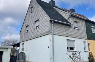 Doppelhaushälfte kaufen in Hegelstraße, 09599 Freiberg, Doppelhaushälfte mit Grundstück und Garage in Freiberg