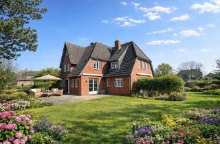 Haus kaufen in 25938 Utersum, Charmantes Ferienhaus-Ensemble in begehrter und strandnaher Lage von Utersum
