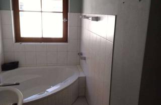 Haus kaufen in Nikolausstraße 12, 78187 Geisingen, Geräumiges 8-Zimmer Haus in Geisingen mit 268 m² Wohnfläche