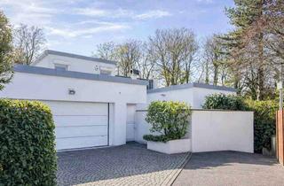Haus kaufen in 40699 Erkrath, Exklusives großes Architektenhaus mit Einliegerwohnung u. Büro in ruhiger Waldrandlage