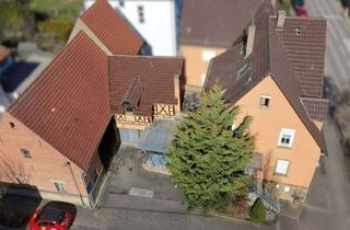 Doppelhaushälfte kaufen in 74391 Erligheim, Doppelhaushälfte mit Gestaltungspotenzial und großer Scheune
