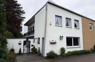 Haus kaufen in 41334 Nettetal, Attraktives, geräumiges Wohnhaus mit großem Westlagegarten in LOBBERICH