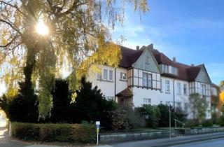 Doppelhaushälfte kaufen in 59556 Lippstadt, Historische Doppelhaushälfte mit Charme und großem Grundstück