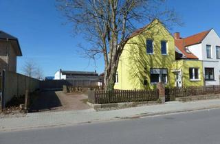Doppelhaushälfte kaufen in 23769 Fehmarn, "FÜR FLEISSIGE HANDWERKER" und Raum für Preisverhandlungen!Doppelhaushälfte in Burg!
