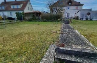 Doppelhaushälfte kaufen in 97215 Uffenheim, Zeitlos schön – historische Doppelhaushälfte mit großem Garten und Doppelgarage