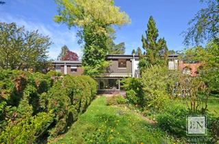 Reihenhaus kaufen in 81827 Trudering-Riem, Reihenhaus mit großem Garten in Top-Lage von Waldtrudering