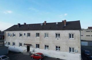 Mehrfamilienhaus kaufen in 92637 Weiden, Interessantes Mehrfamilienhaus mit solider Bausubstanz und vielseitigen Nutzungsmöglichkeiten