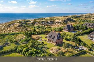 Einfamilienhaus kaufen in 25996 Wenningstedt-Braderup, Reetgedecktes Einfamilienhaus in Spitzenlage. Auf Wunsch mit Schwimmbad & Wellness Bereich