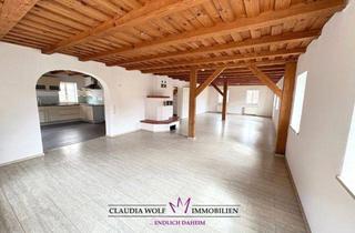 Haus kaufen in 91555 Feuchtwangen, *** KEIN HAUS VON DER STANGE – Historisches Fachwerkhaus mit Charakter, Nebengebäude und Gewölbekeller in Larrieden ***