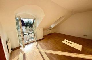 Wohnung kaufen in 91126 Unterreichenbach, Lichtdurchflutete Dachgeschosswohnung mit Erkern und zwei Balkonen in ruhiger Lage von Schwabach