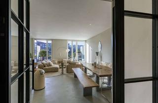 Wohnung kaufen in 20457 HafenCity, Exklusive Maisonette auf zwei Ebenen mit privater Dachterrasse