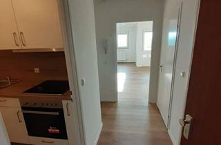 Wohnung mieten in Heilbronnerstraße, 72760 Reutlingen, Helle 40 m² Wohnung im 8. OG mit Balkon in Reutlingen