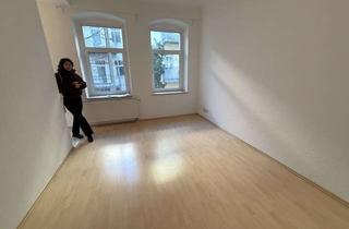 Wohnung mieten in Pettenkoferstraße 28, 10247 Friedrichshain, Ruhige Oase im Hinterhaus: Komplett neu möbliert in der Pettenkoferstr. 28