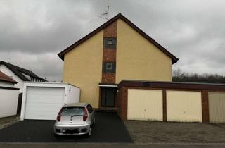 Wohnung mieten in Brühlstraße 66, 72770 Reutlingen, Wohnung mit dreieinhalb Zimmern sowie Balkon und Einbauküche in Reutlingen