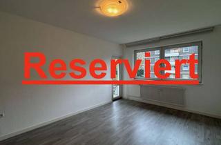 Haus kaufen in 47167 Neumühl, Reihenmittelhaus mit Potenzial: Renoviertes OG frei, EG vermietet – Garten & Balkon