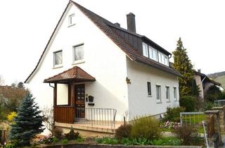 Haus kaufen in 74246 Eberstadt, 1-Fam.-Wohnhaus mit ELW und 3 Garagen in bevorzugter Wohnlage!