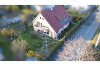 Haus kaufen in 79219 Staufen, Zweifamilienhaus mit guter Basis und Ausbaupotenzial