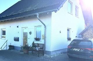 Haus kaufen in Unterm Reckhahn, 57258 Freudenberg, Charmantes Zweifamilienhaus in Freudenberg-Plittershagen