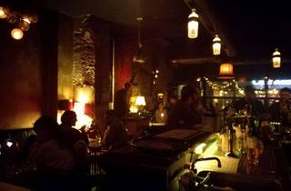 Haus mieten in Oranienstraße, 10999 Kreuzberg, Bar in der Oranienstraße in Kreuzberg sucht Nachfolger