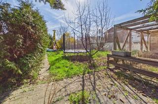 Grundstück zu kaufen in 55288 Partenheim, Gartengrundstück 298 m² mit Wasseranschluss, Gartenhaus & Hühnerstall in Partenheim