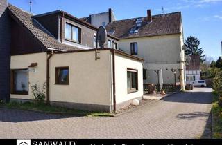 Mehrfamilienhaus kaufen in 44805 Bochum, Bochum - Gepflegtes Mehrfamilienhaus mit Anbau und Bauland inkl. positiver Bauvoranfrage