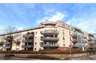 Wohnung kaufen in 12555 Berlin, Berlin - Gemütliche 2-Zimmer-Dachgeschosswohnung mit Balkon, Wasserblick und TG-Stellplatz in Berlin-Köpenick