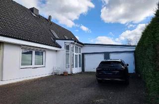Einfamilienhaus kaufen in 24619 Bornhöved, Bornhöved - Modernisiertes Heim mit Garten, Garage und viel Platz!