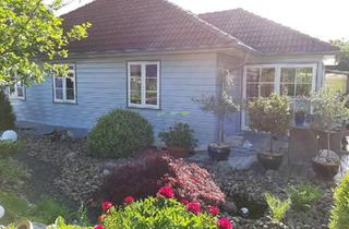 Haus kaufen in 25813 Husum, Husum - Charmantes Holzhaus mit Wintergarten & Wohlfühlcharakter