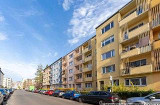 Haus kaufen in Wilsnacker Straße 19, 10559 Berlin, Berlin - Quiet 2-room apartment with balcony in Moabit