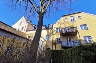 Wohnung kaufen in 93047 Innenstadt, 2-Zimmer-Eigentumswohnung in Regensburg-Altstadt – Dachterrasse, Wellnessbad & Donaunähe