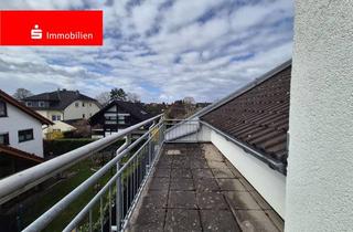 Wohnung kaufen in 63456 Hanau, Sofort verfügbare 2-Zimmer-Dachgeschosswohnung mit Balkon und TG-Stellplatz in Hanau-Steinheim