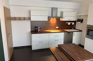 Wohnung mieten in Auf Den Hütten 22, 57076 Siegen, Attraktive 3-Zimmer-Wohnung im 2. OG in Siegen